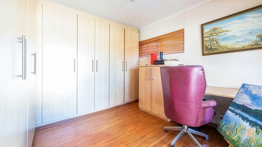 4 Bedroom Property for Sale in Welgelegen Western Cape